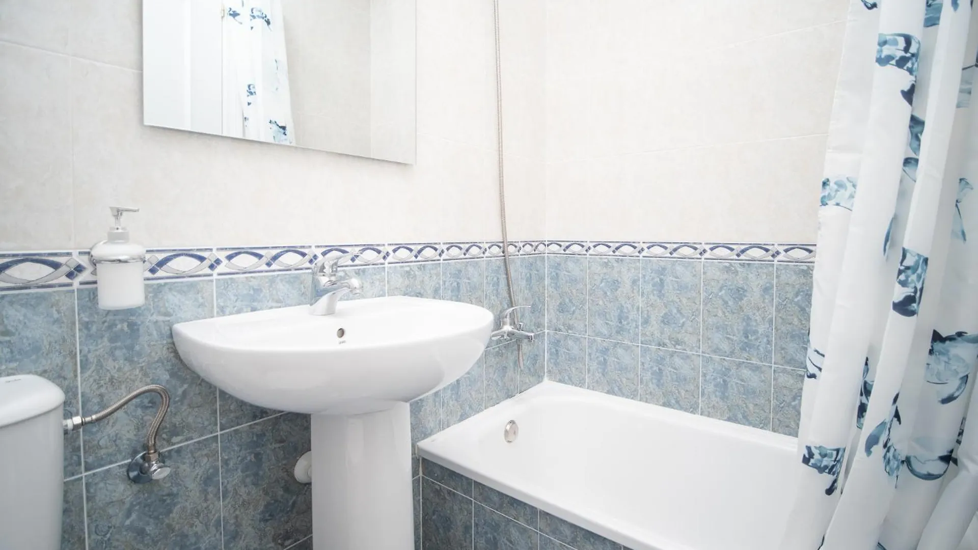 산루카데바라메다 Piso En El Barrio Alto 아파트 0*,